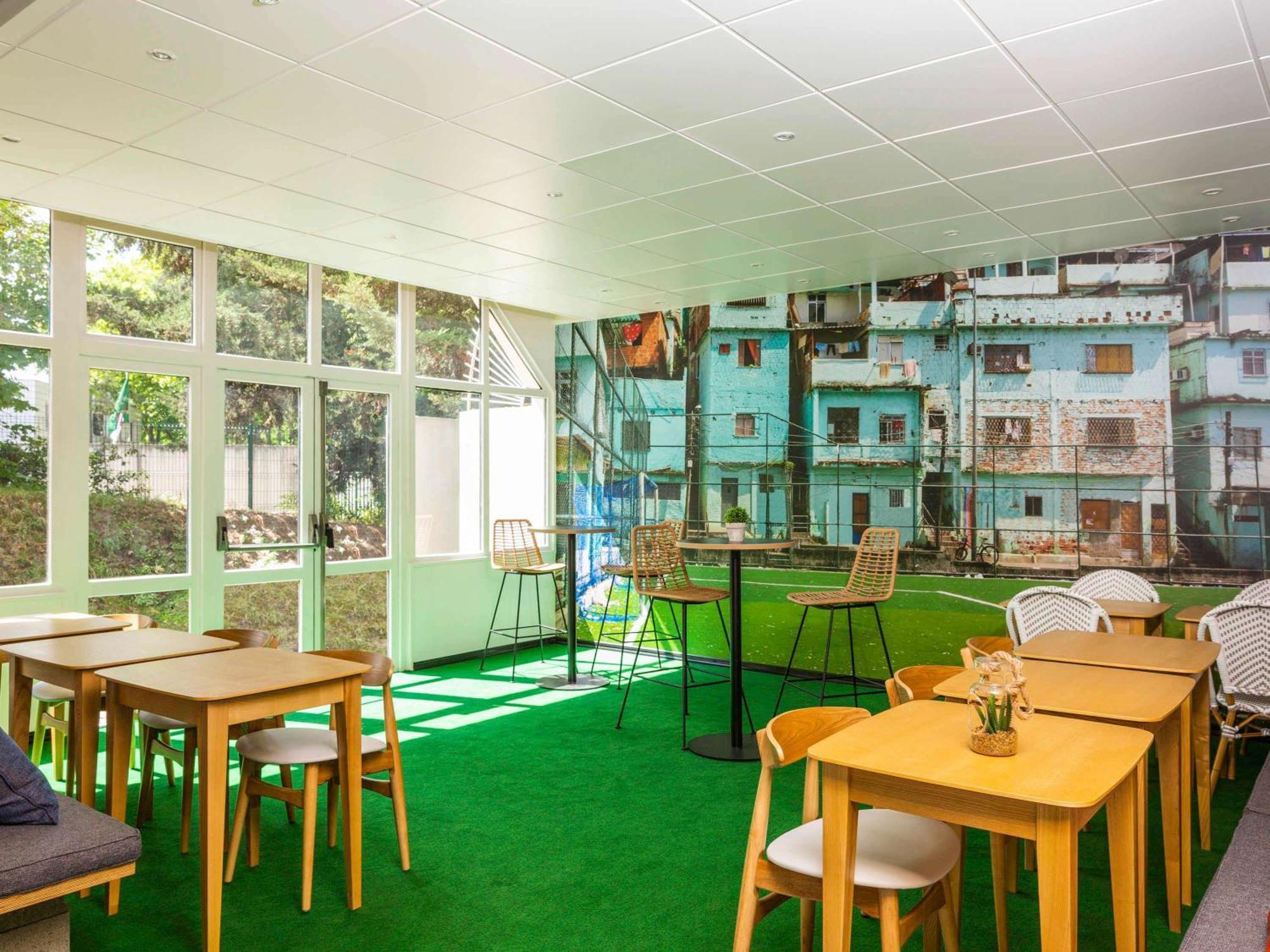 Ibis Styles Bobigny Centre Prefecture Hotell Exteriör bild
